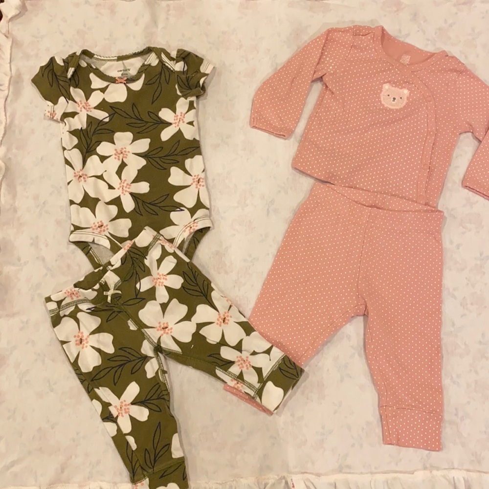 6 month carters matching set( 4 pieces / 2 sets) tops and bottoms